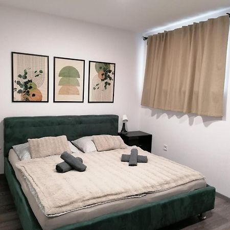 Apartman Pri Parku Solcany Exterior foto